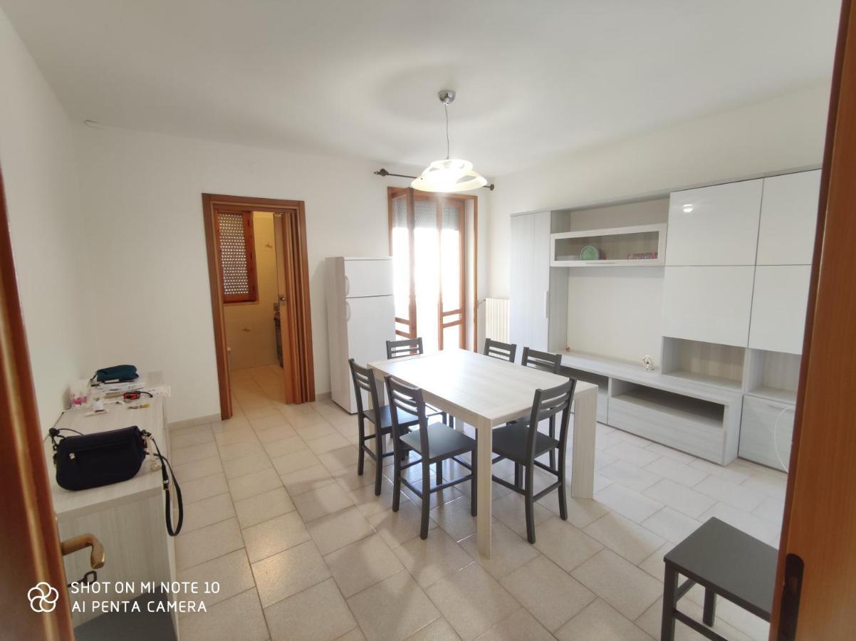 Casa Di Gigi- Comodo Appartamento In גלאטינה מראה חיצוני תמונה