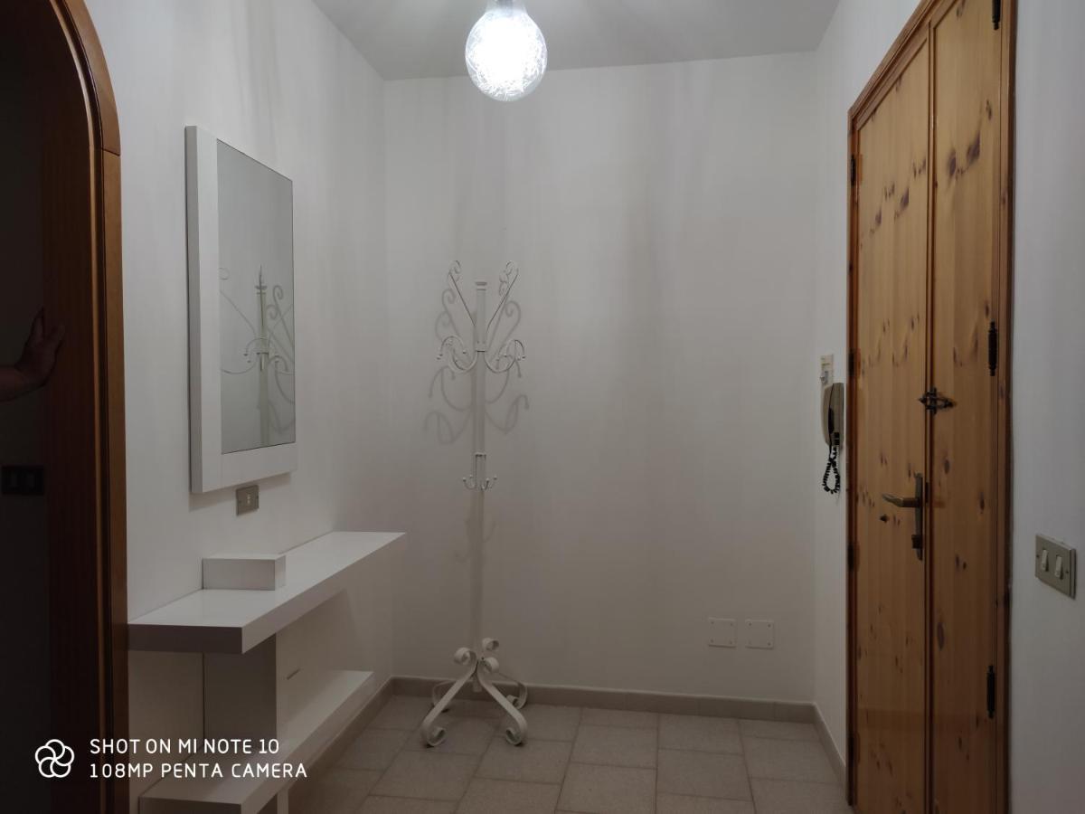 Casa Di Gigi- Comodo Appartamento In גלאטינה מראה חיצוני תמונה