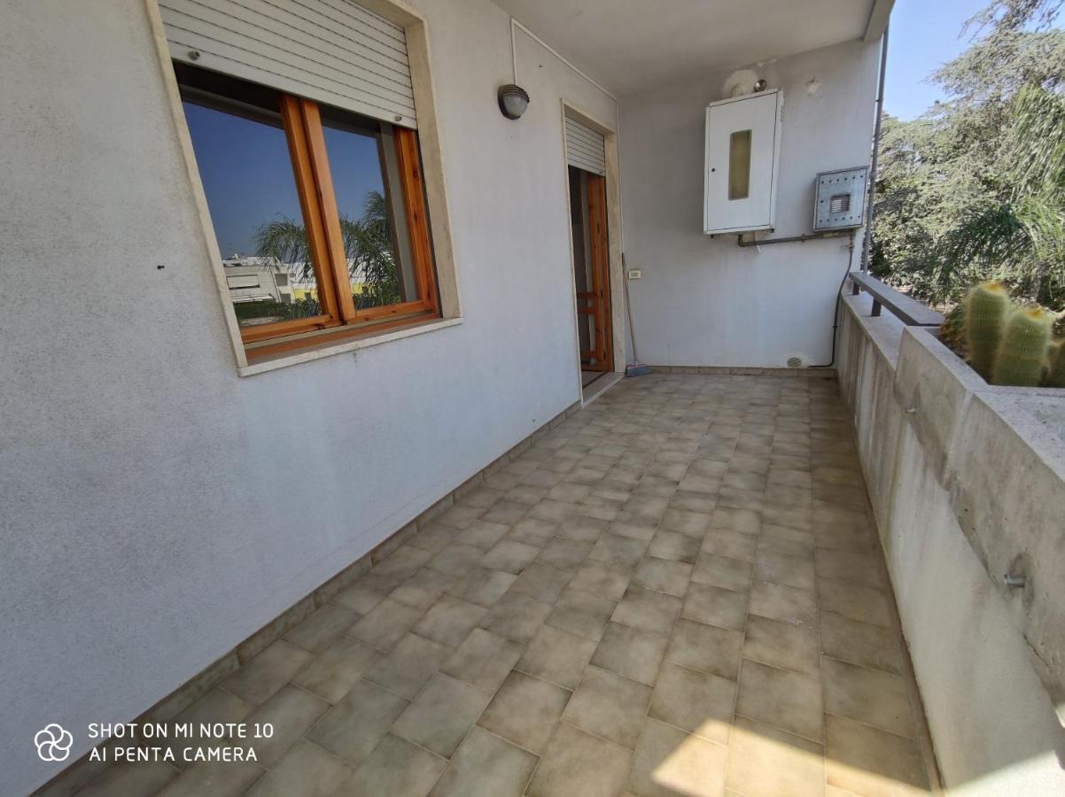 Casa Di Gigi- Comodo Appartamento In גלאטינה מראה חיצוני תמונה
