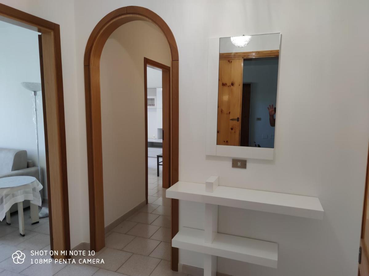 Casa Di Gigi- Comodo Appartamento In גלאטינה מראה חיצוני תמונה